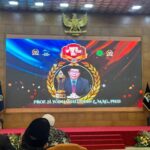 Rektor UIN Raden Intan Lampung Prof Wan Jamaluddin Raih Penghargaan Santri Inspiratif