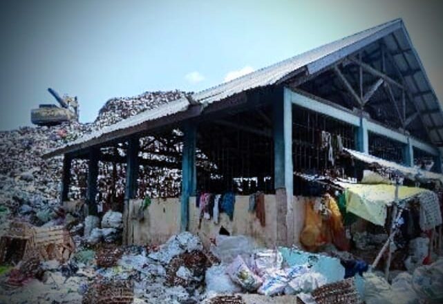 Ironi Intanpari: Surga Wisata di Atas Gunungan Sampah