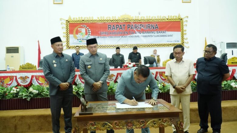 DPRD Tubaba Gelar Rapat Paripurna Tingkat II Bahas 6 Raperda