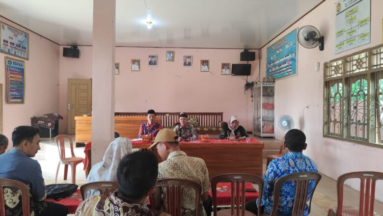 Camat TBT Kawal Ketat Dana Desa, Monev Digelar di Bandar Dewa