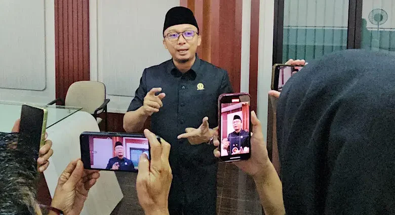 Lampung Mau Larang LGBT: Regulasi Moral atau Ketakutan Sosial?